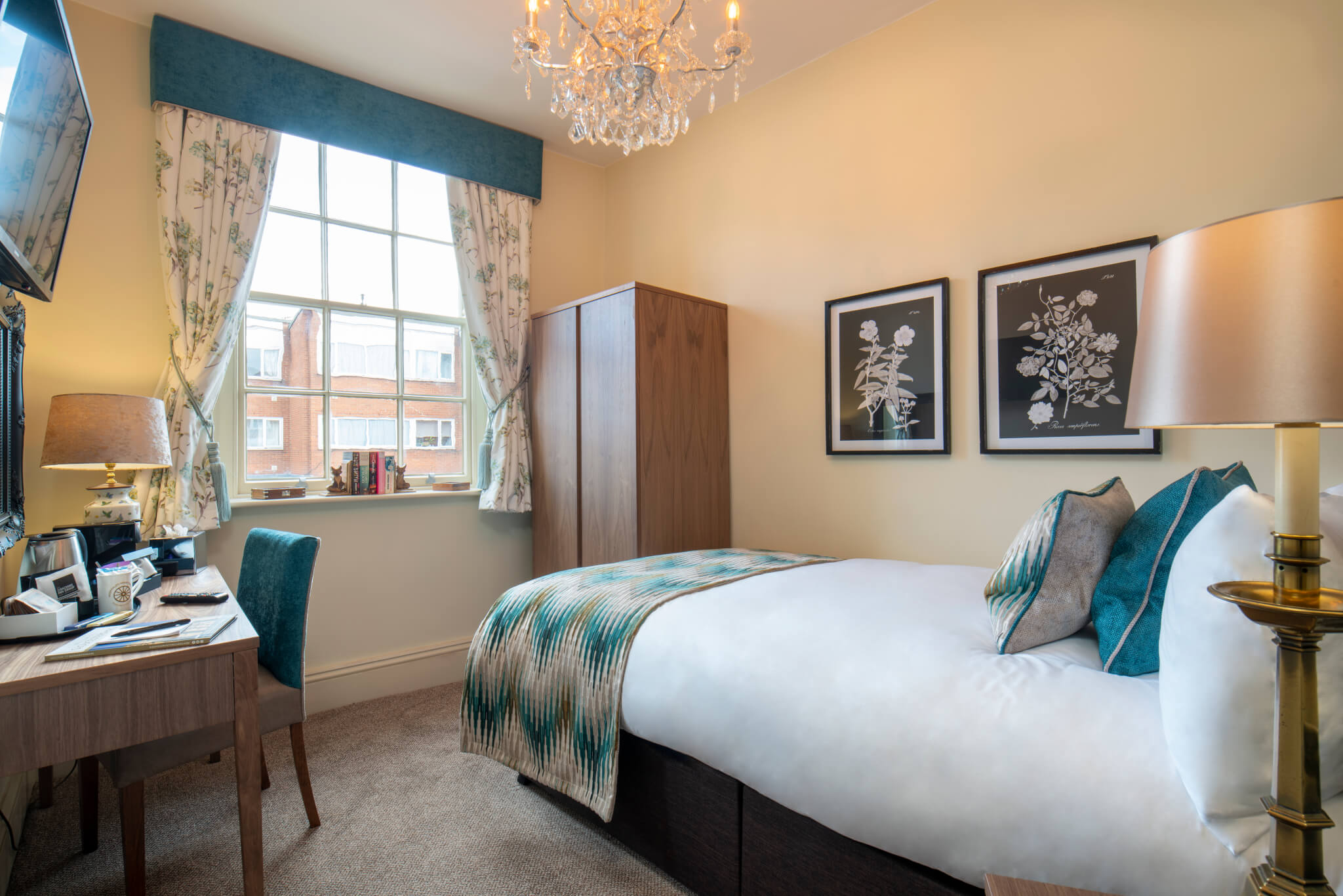 Classic Single Room Hotel Tewkesbury 1