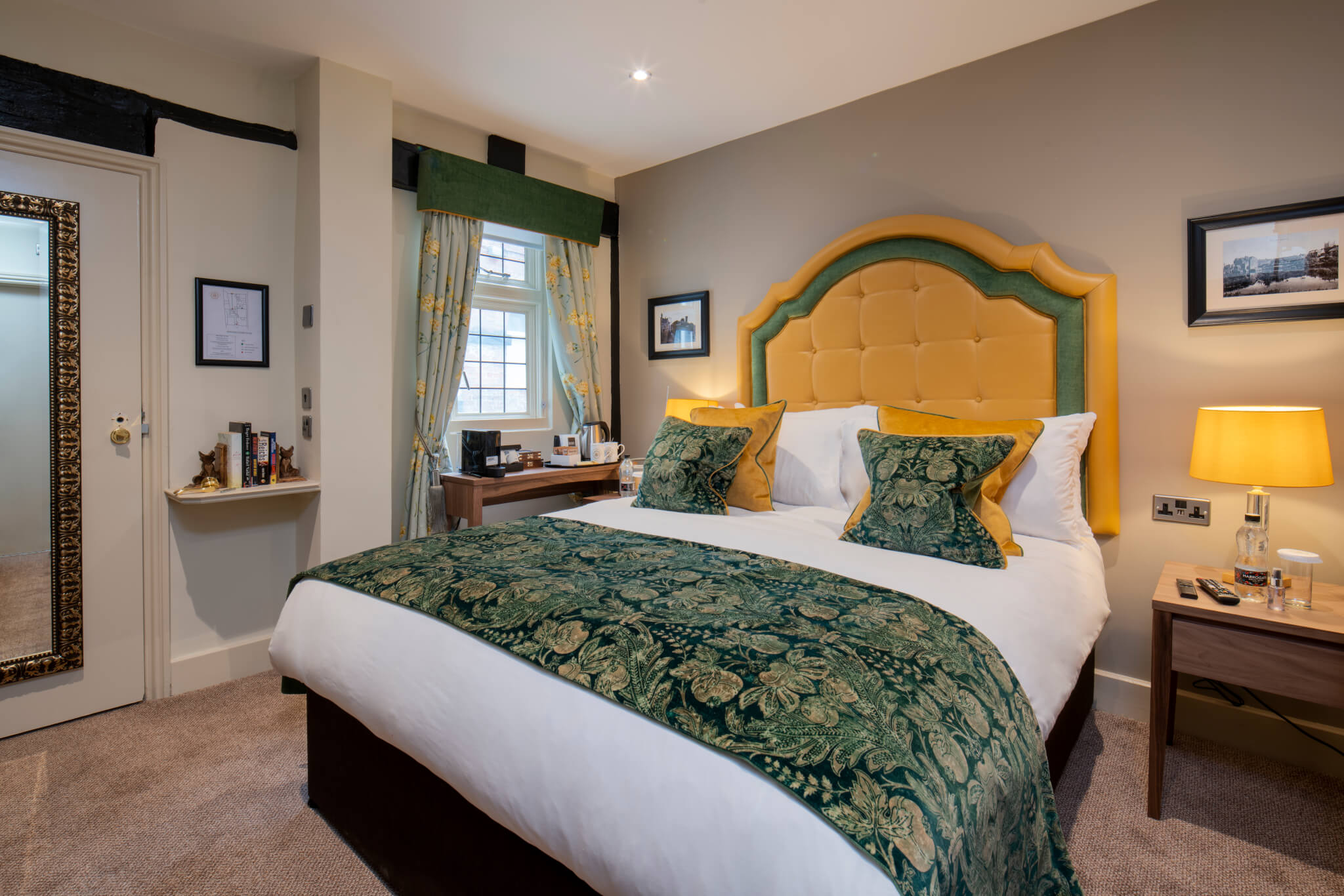Classic Double Room Hotel Tewkesbury 14