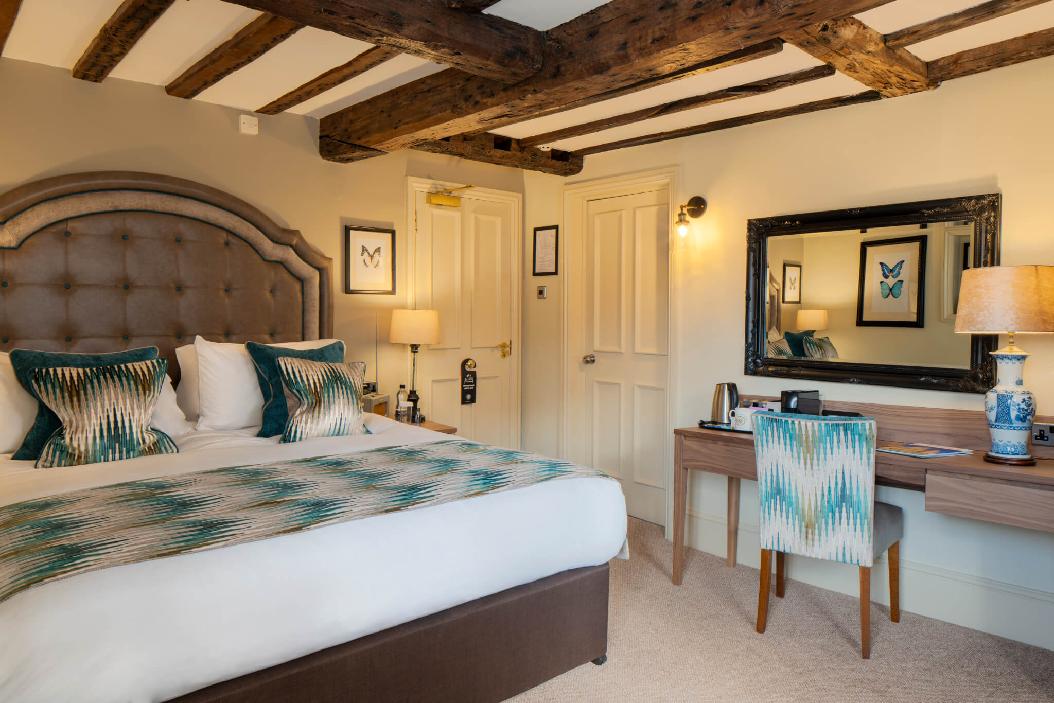 Classic Double Room Hotel Tewkesbury 26