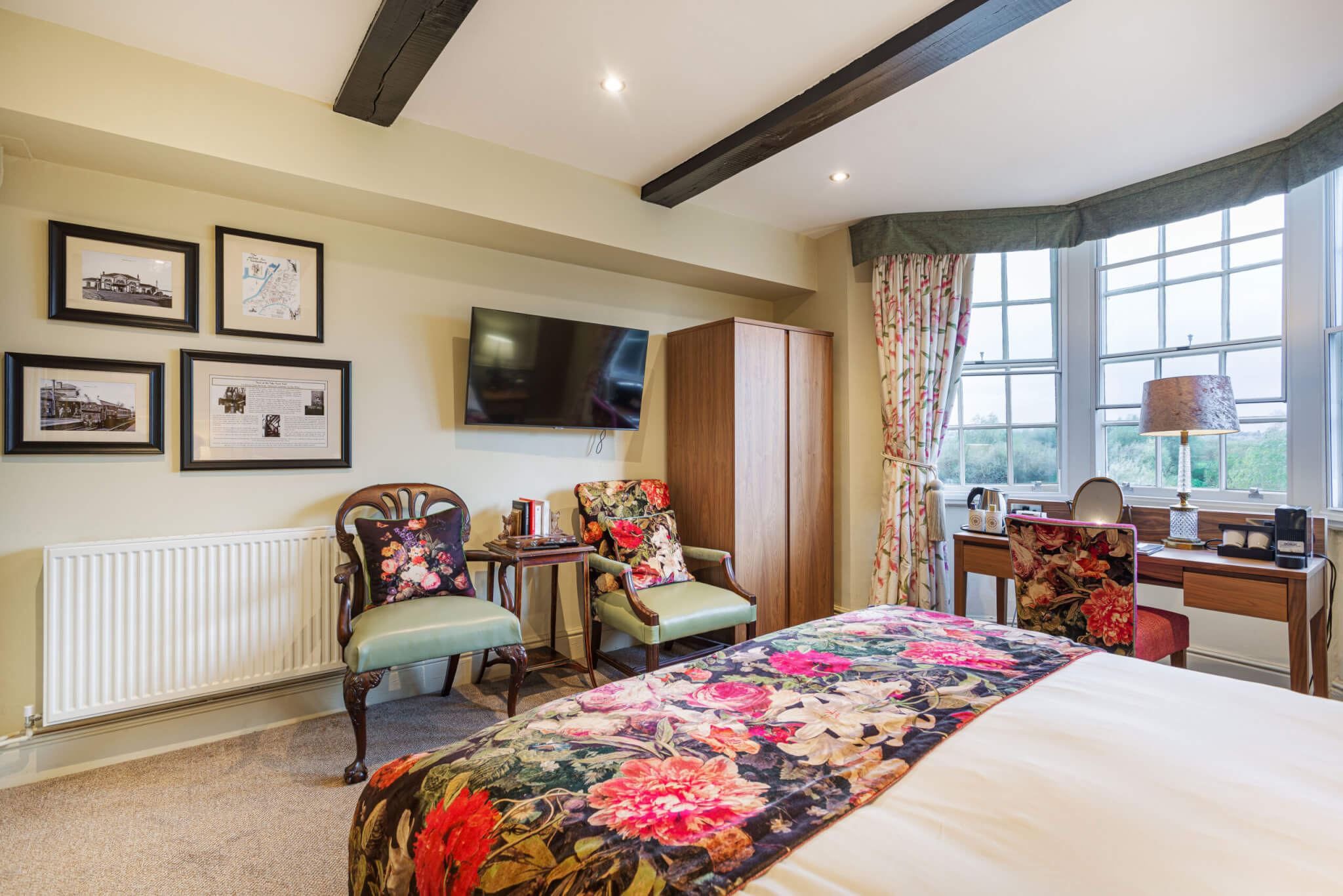 Superior Double Room Hotel Tewkesbury 5 scaled